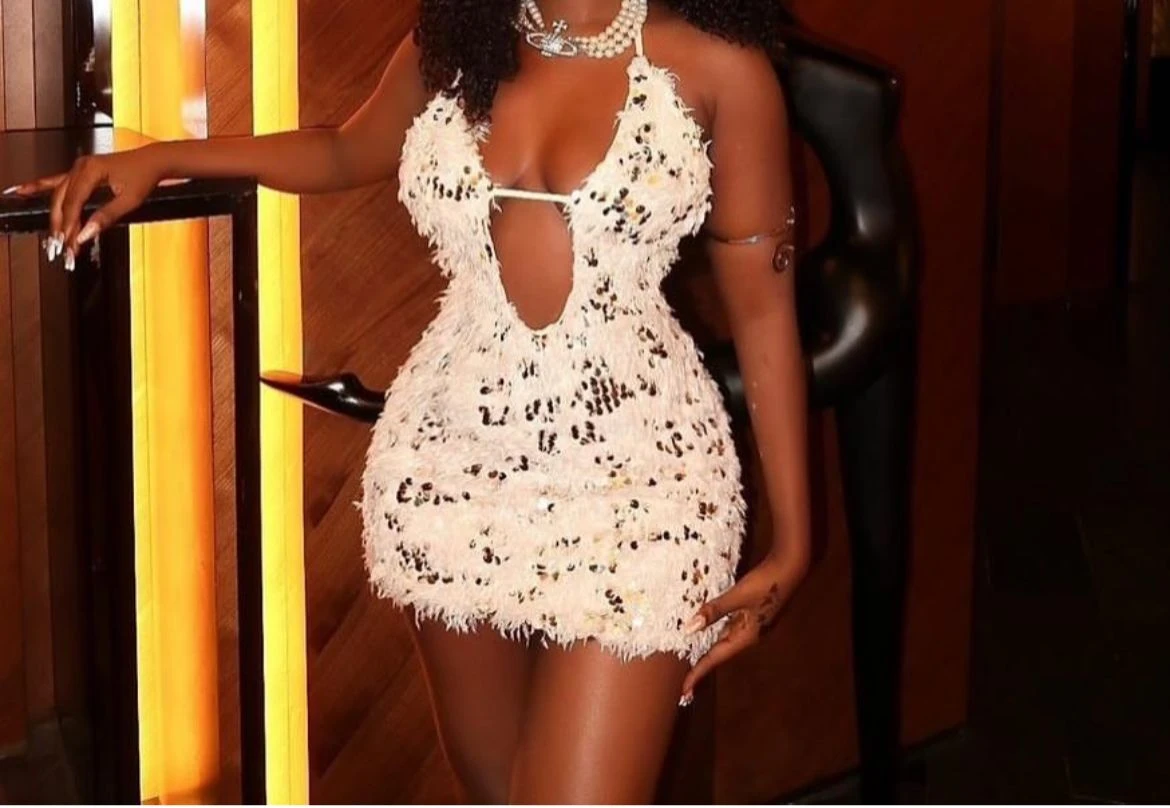 WHITE HALTER-STYLE MINI DRESS